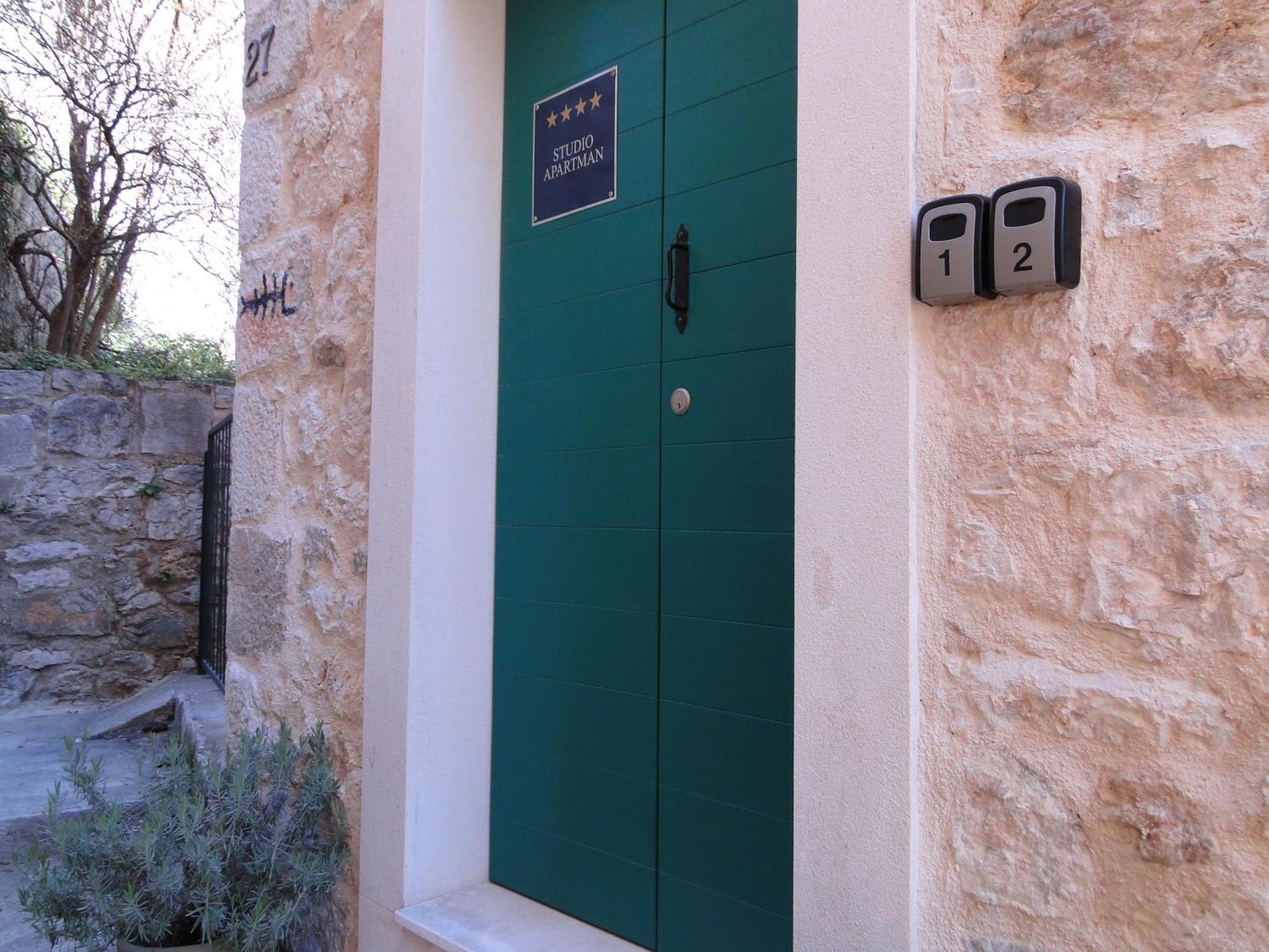 Heritage Apartments Kyra & Fox In Pitve, Hvar Dış mekan fotoğraf