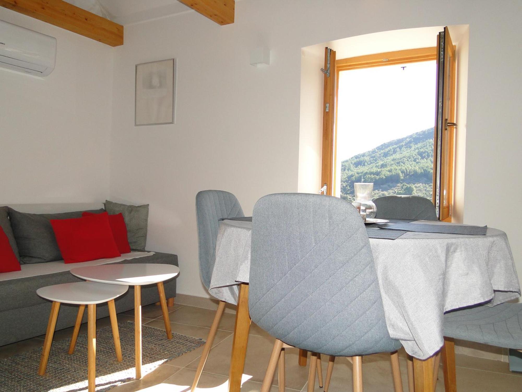 Heritage Apartments Kyra & Fox In Pitve, Hvar Dış mekan fotoğraf